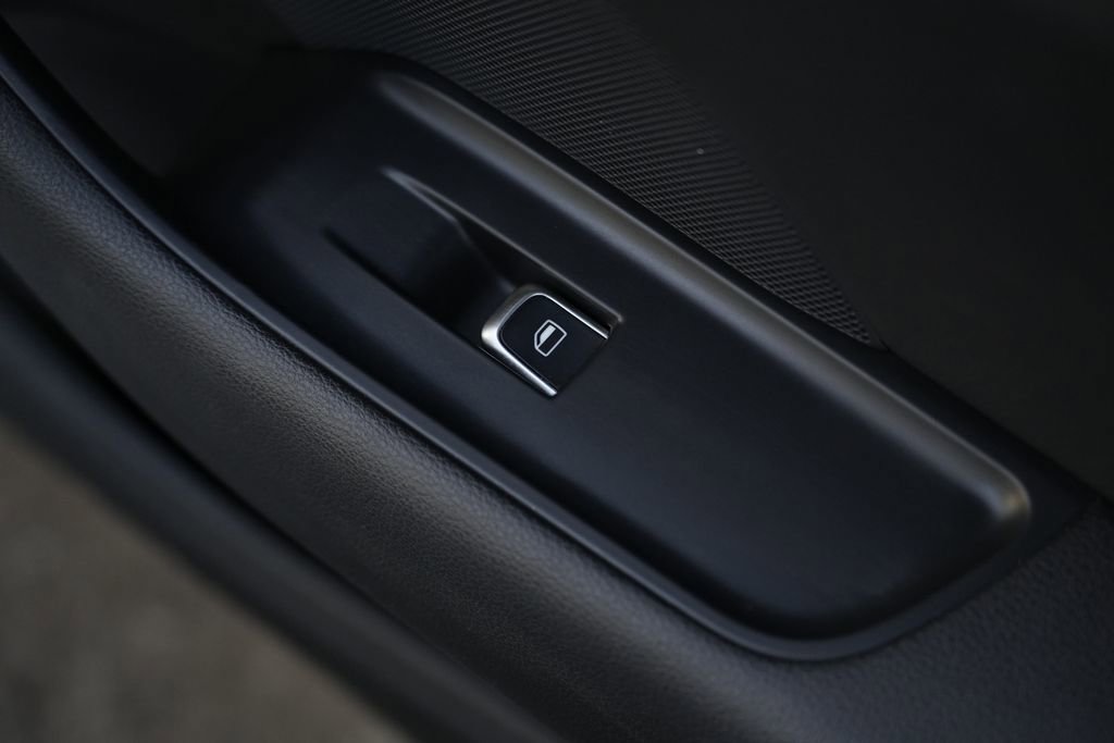 Used 2016 Audi A3 e-tron Premium Plus image 36