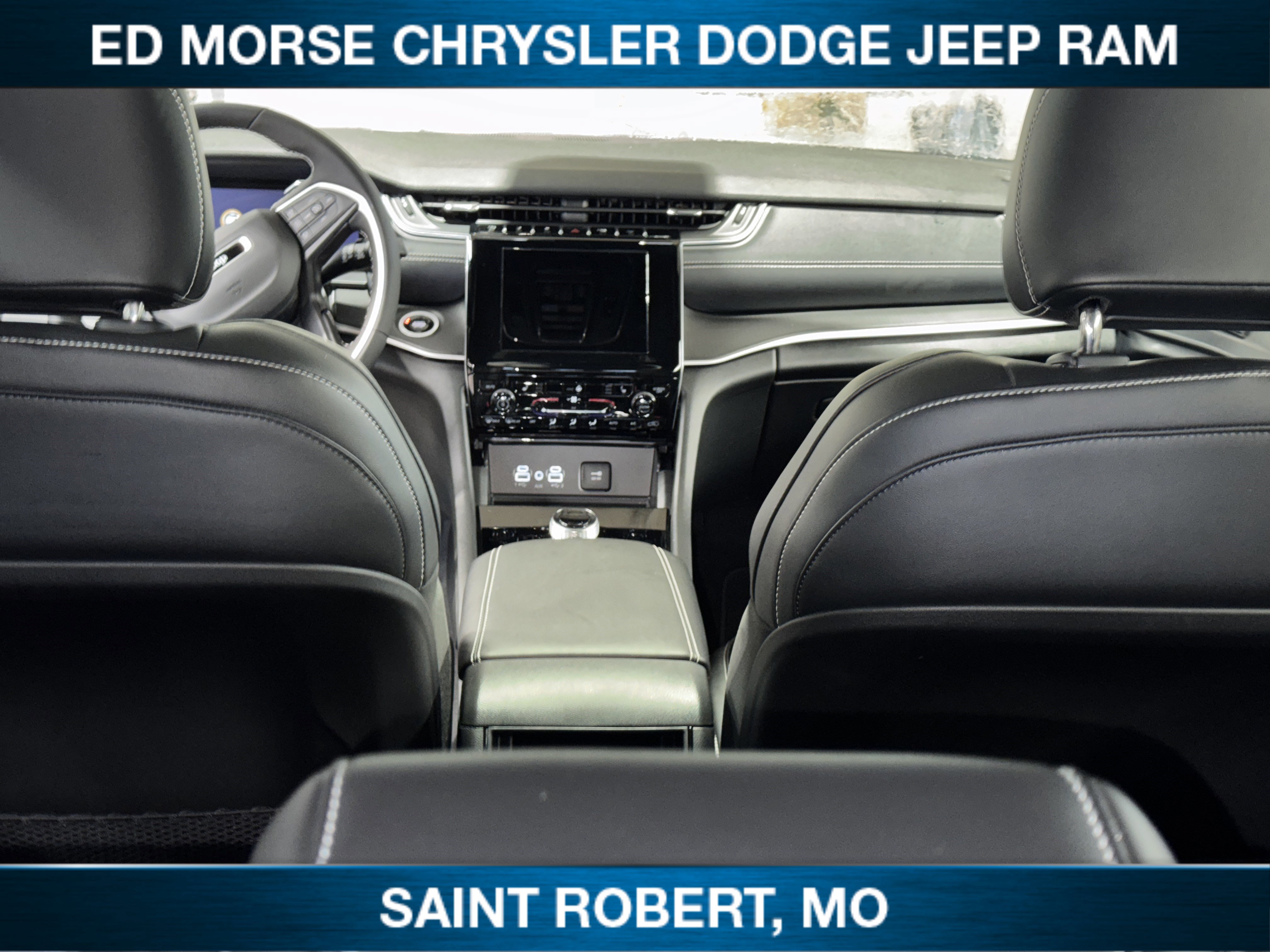 New 2025 Jeep Grand Cherokee Altitude AWD/4WD image 36