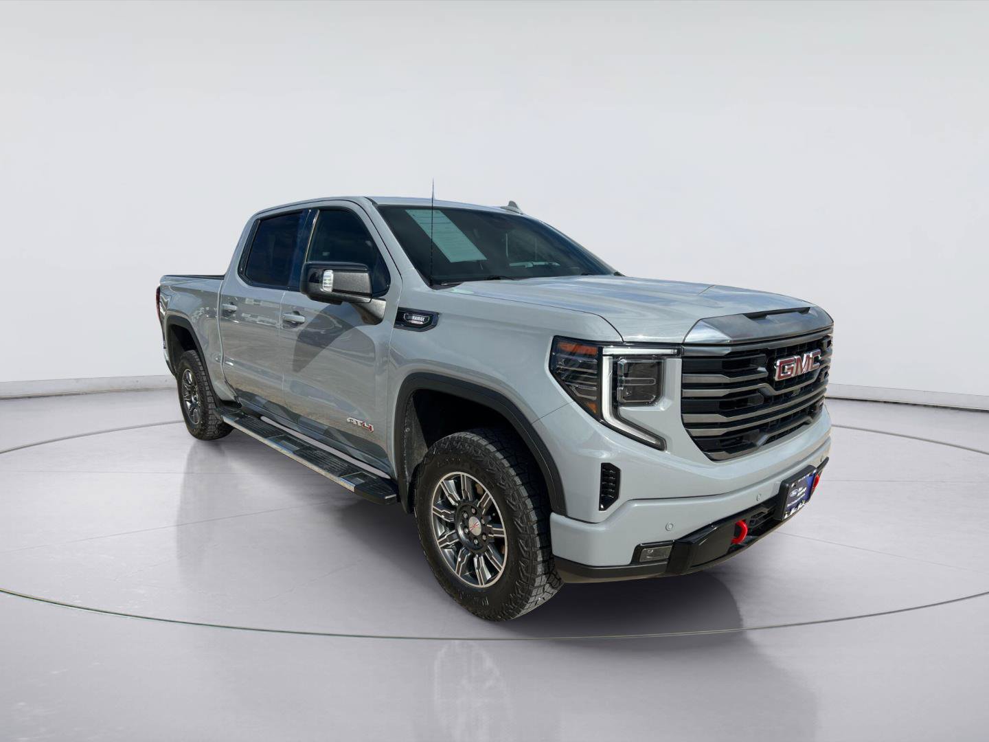 Used 2024 GMC Sierra 1500 AT4 w/ Technology Package AWD/4WD image 1