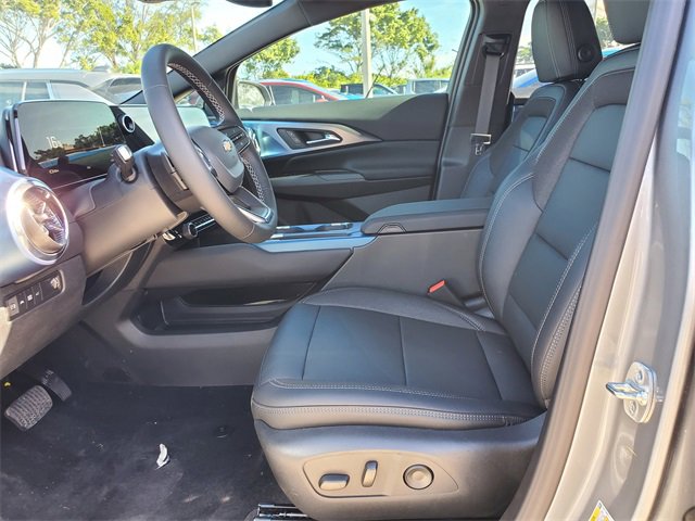 New 2026 Chevrolet Equinox EV LT image 8