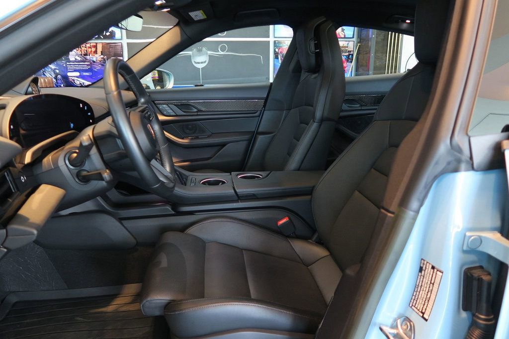 Used 2022 Porsche Taycan image 14