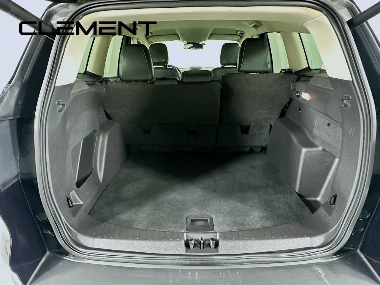 Used 2019 Ford Escape SEL image 10