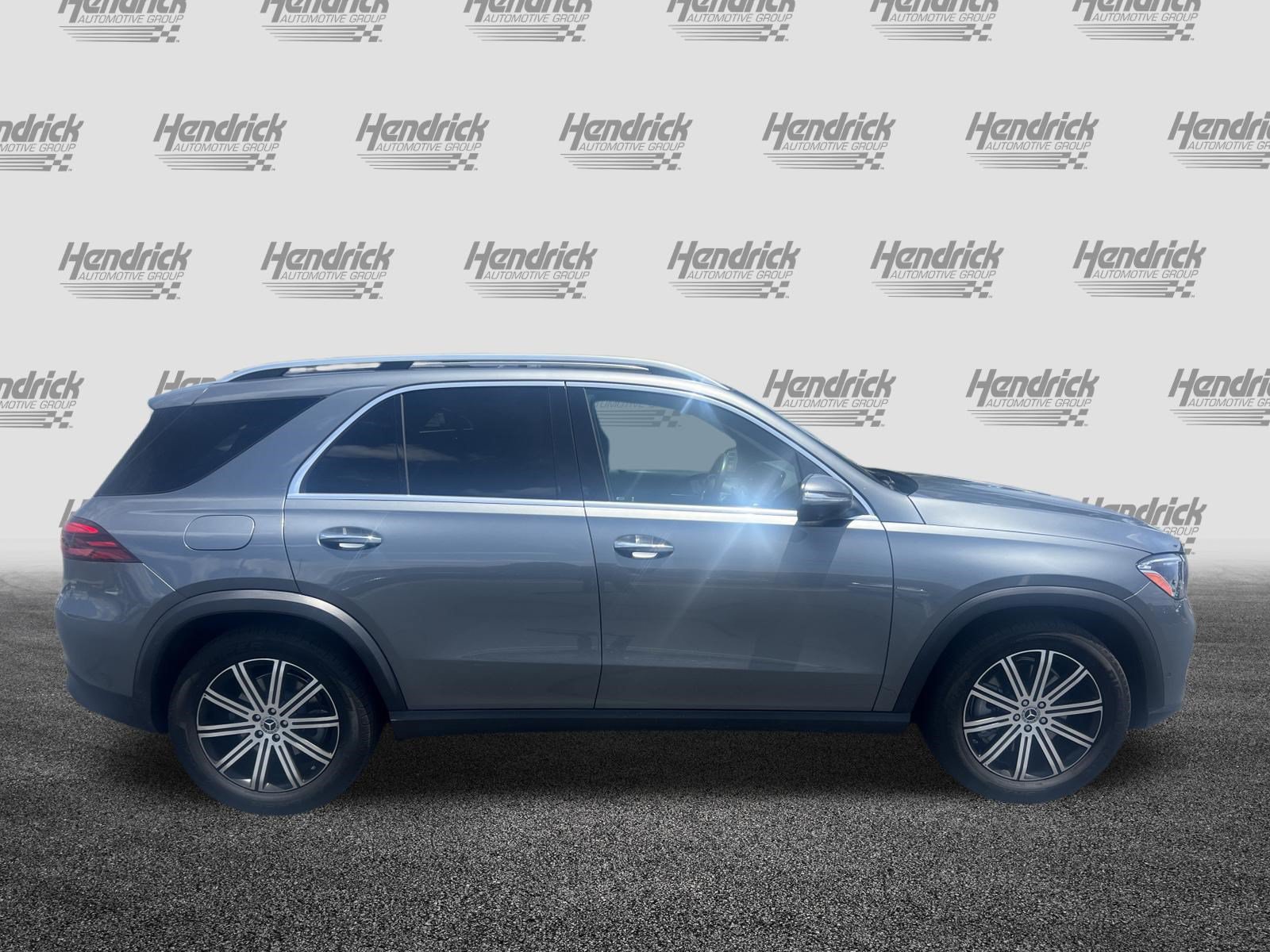 Used 2025 Mercedes-Benz GLE 450 4MATIC w/ Winter Package image 11