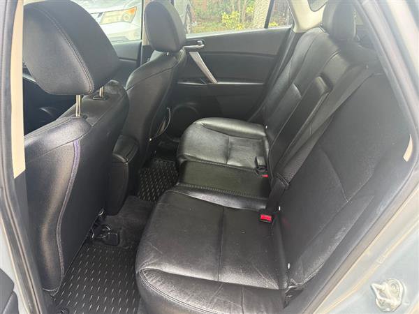 Used 2012 MAZDA MAZDA3 i Grand Touring image 12