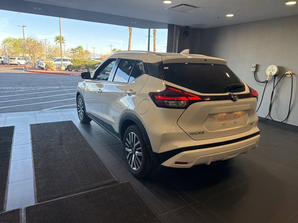 Used 2021 Nissan Kicks SV image 13
