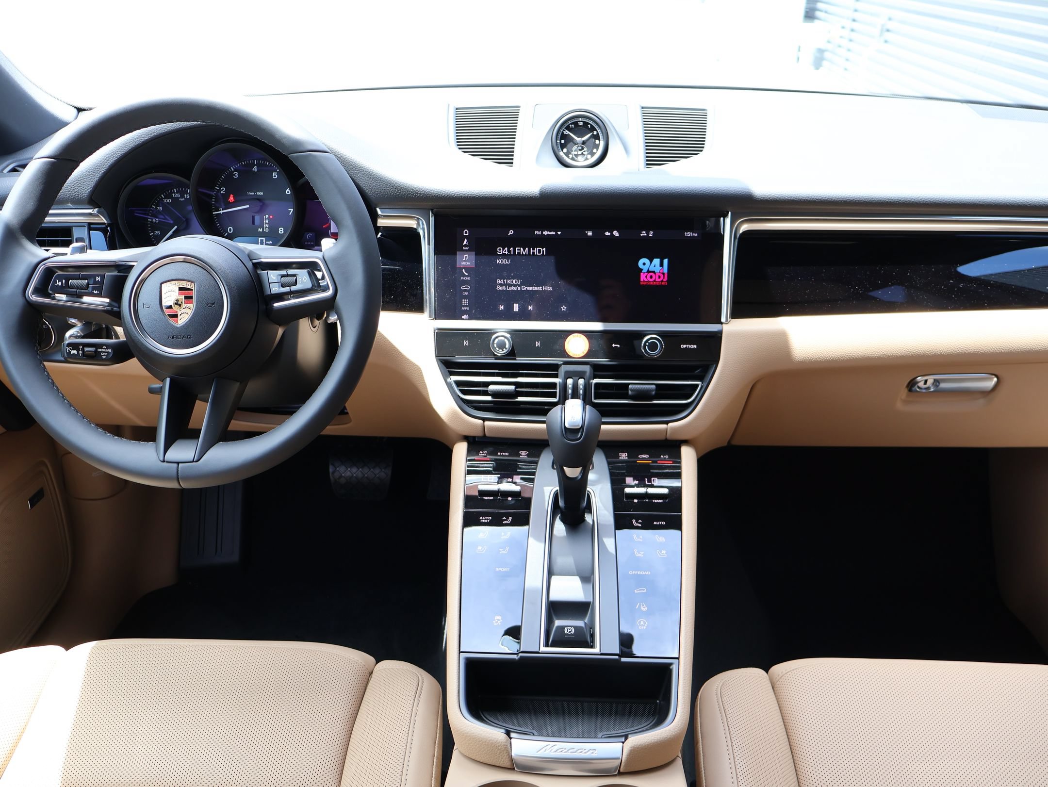 New 2026 Porsche Macan AWD/4WD image 22