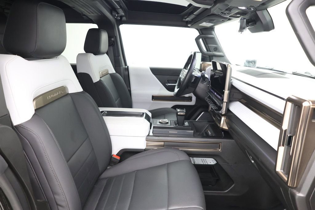 Used 2024 GMC Hummer EV 2X w/ LPO, Illumination Package image 22