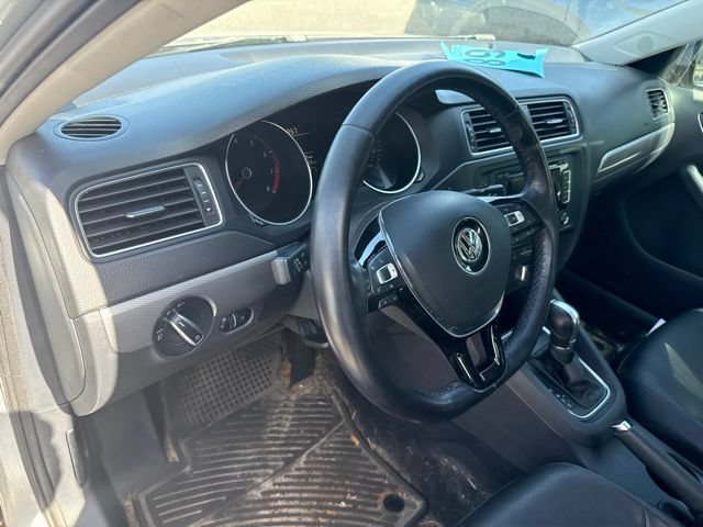 Used 2015 Volkswagen Jetta SE FWD image 16