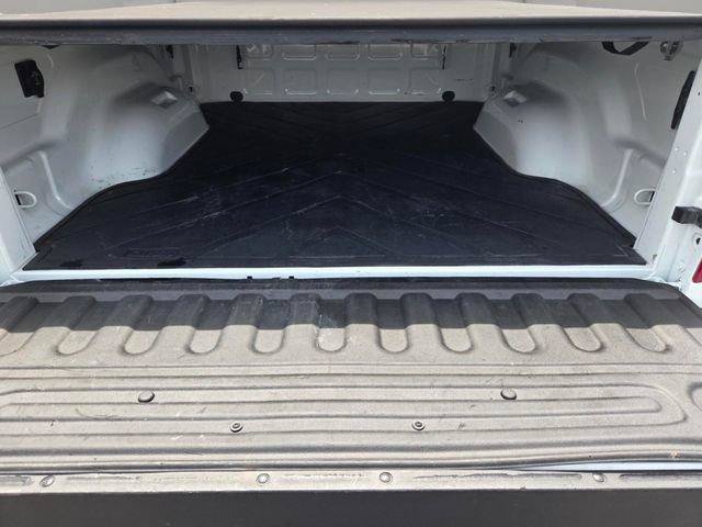 Used 2024 RAM 2500 Tradesman w/ Chrome Appearance Group AWD/4WD image 17