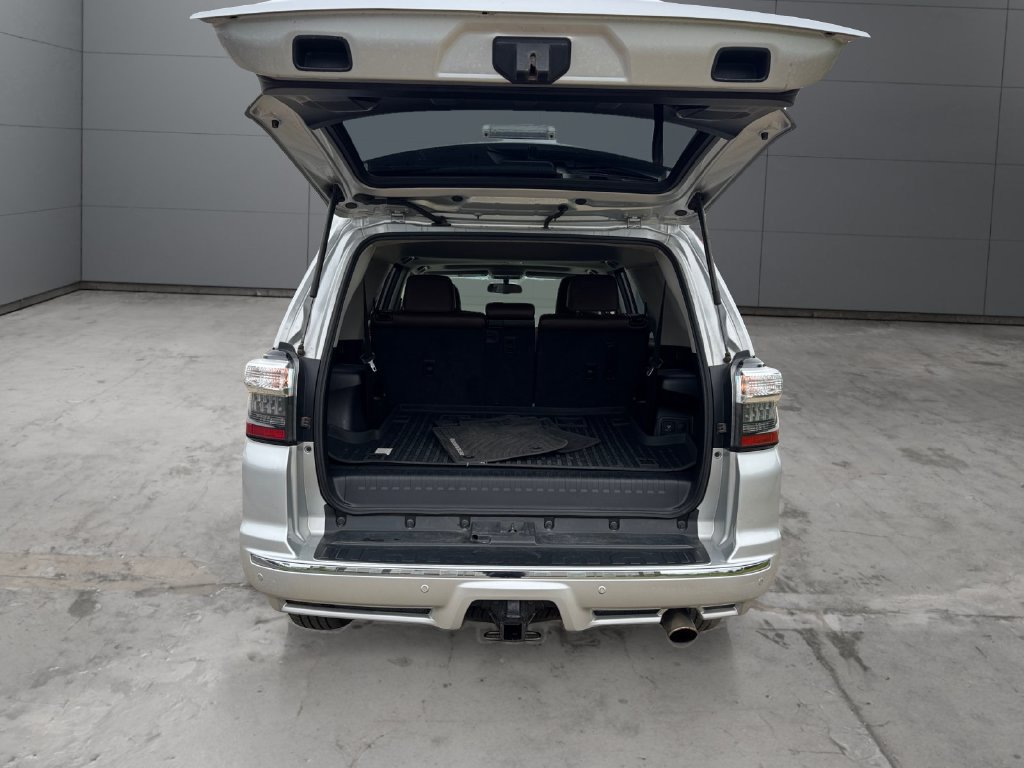 Used 2014 Toyota 4Runner Limited AWD/4WD image 19