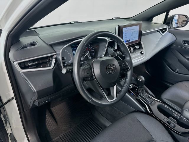 Used 2025 Toyota Corolla SE w/ SE Package image 16