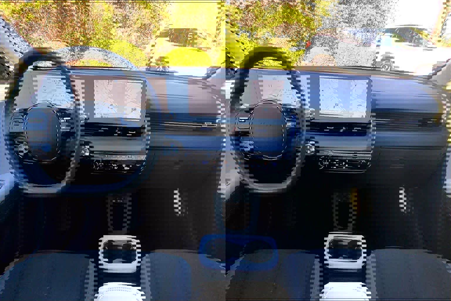 Used 2023 Hyundai Ioniq 5 SE image 13