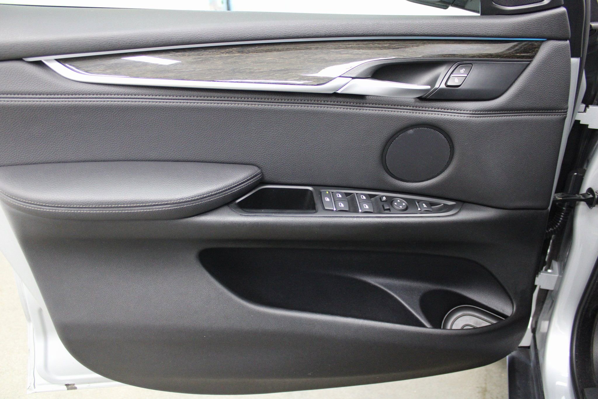 Used 2017 BMW X5 xDrive35i image 12