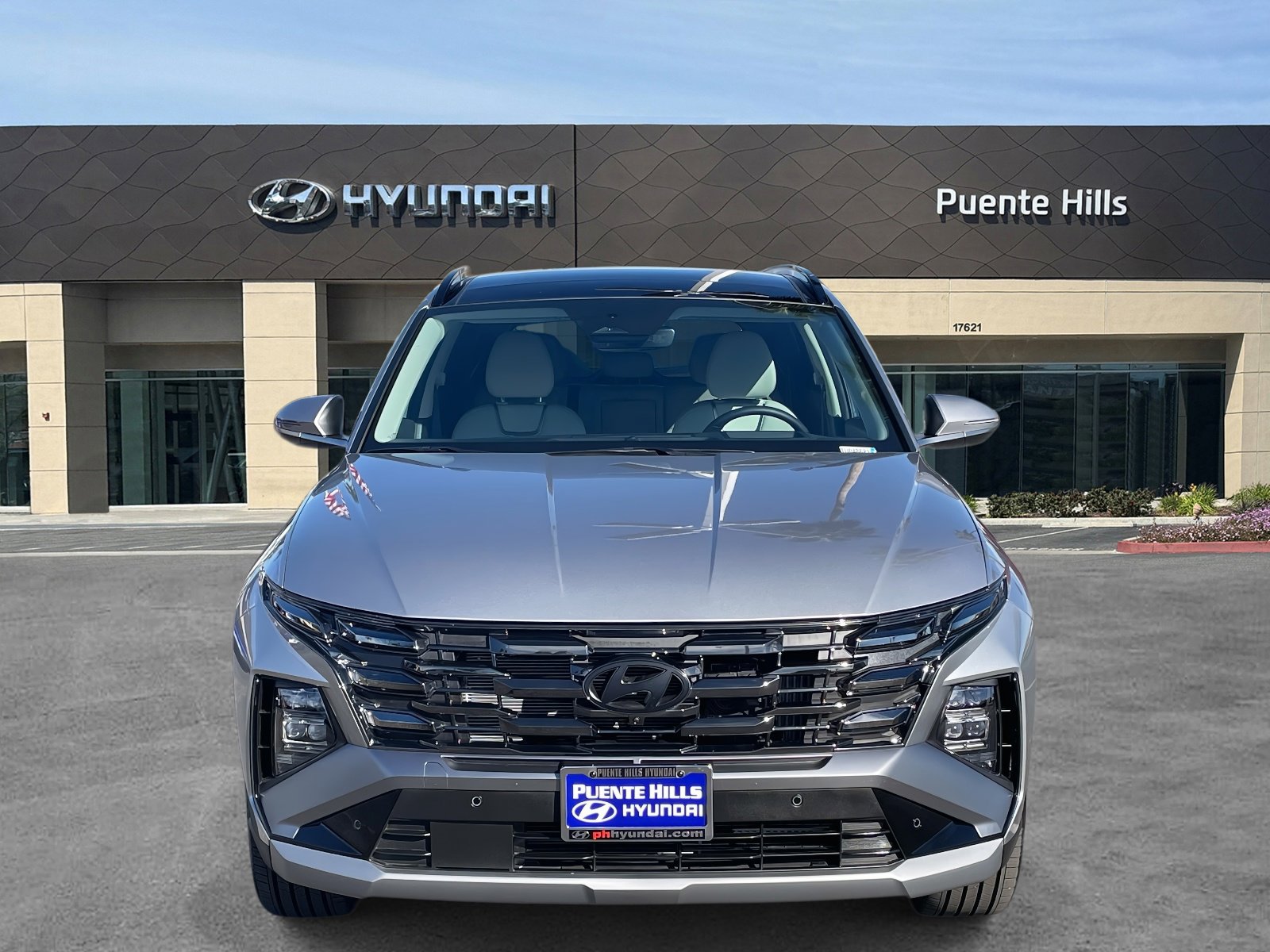 Used 2025 Hyundai Tucson Limited image 2