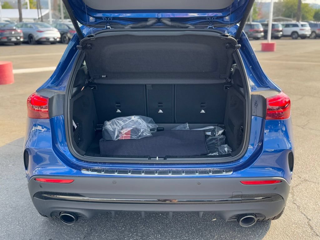 New 2025 Mercedes-Benz GLA 35 AMG 4MATIC image 14