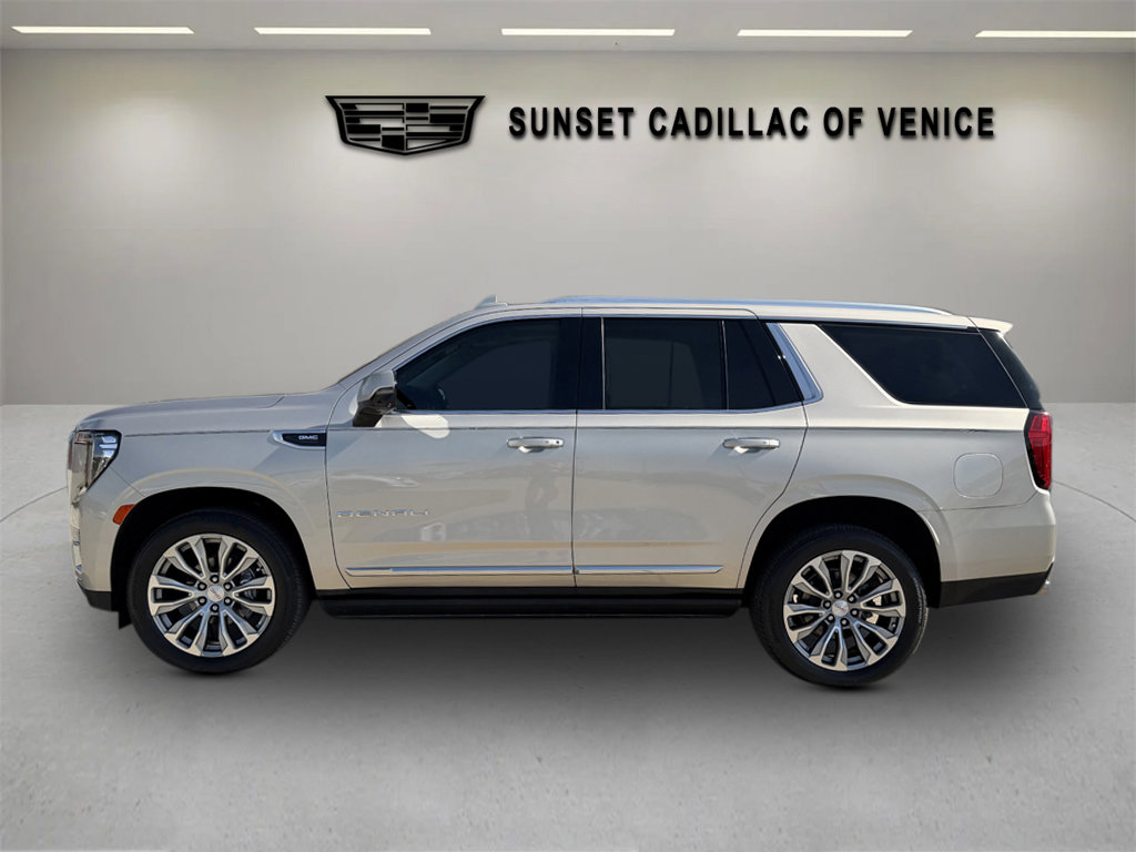 Used 2021 GMC Yukon Denali w/ Denali Premium Package image 6