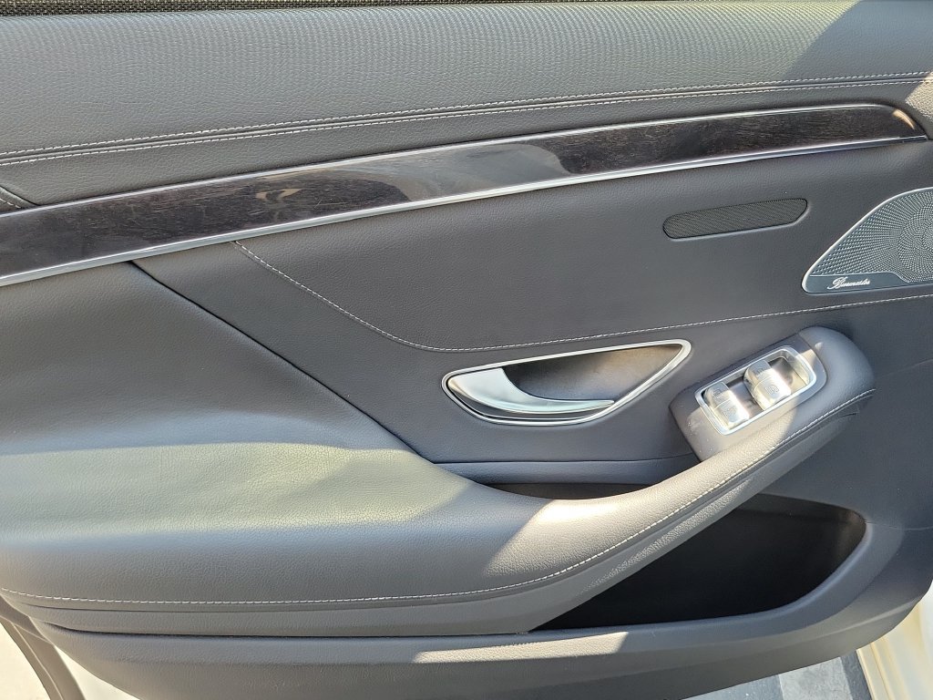Used 2016 Mercedes-Benz S 550 Sedan image 16