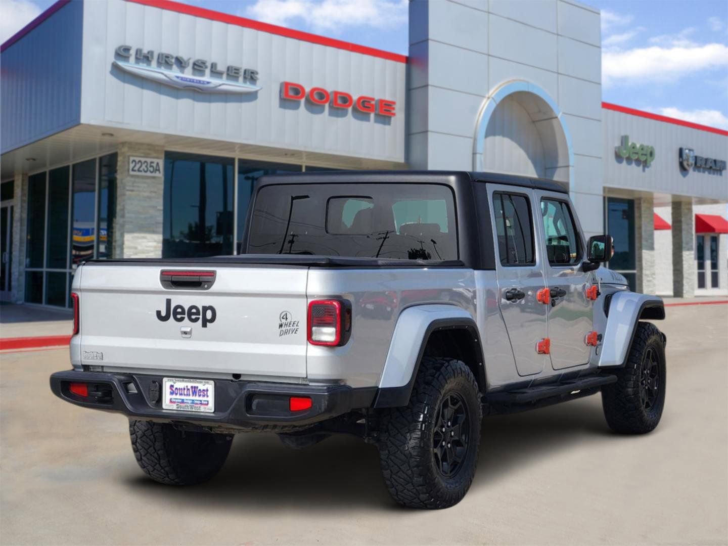 Used 2022 Jeep Gladiator Sport AWD/4WD image 5