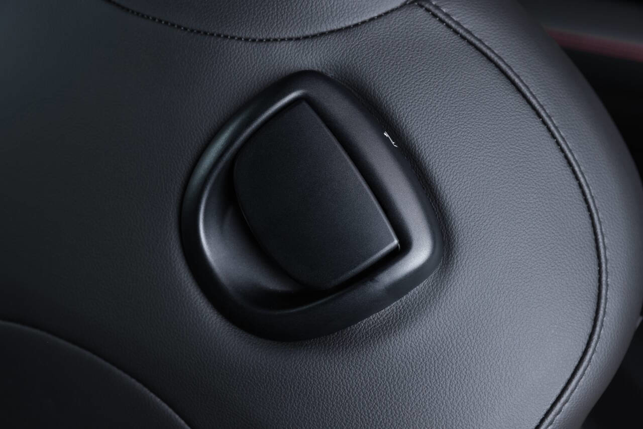 Used 2013 MINI Cooper John Cooper Works image 79