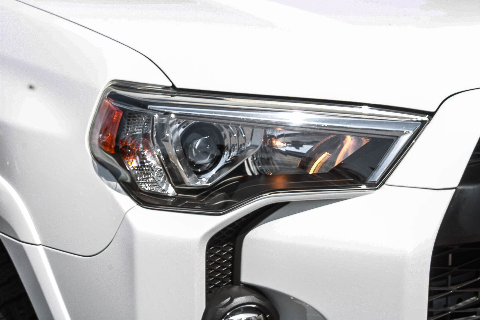 Used 2022 Toyota 4Runner TRD Off-Road Premium AWD/4WD image 8