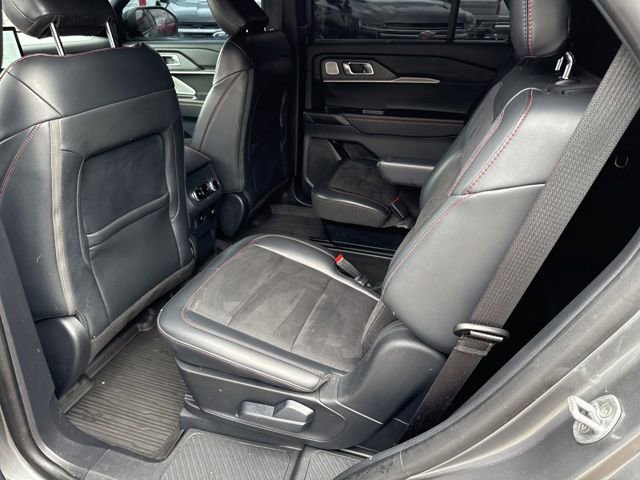 Used 2025 Ford Explorer ST image 17