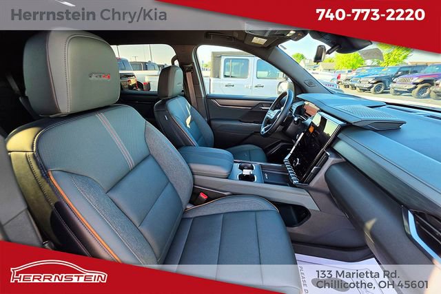 Used 2026 GMC Acadia AT4 w/ LPO, Floor Liner Package AWD/4WD image 32