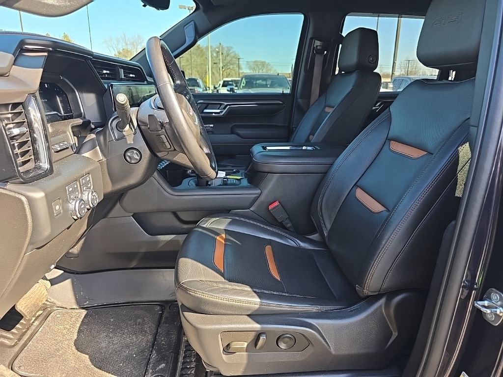 Used 2022 GMC Sierra 1500 AT4 w/ AT4 Premium Package image 9