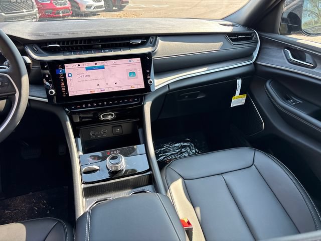 New 2026 Jeep Grand Cherokee L Limited w/ Limited Altitude Package AWD/4WD image 12