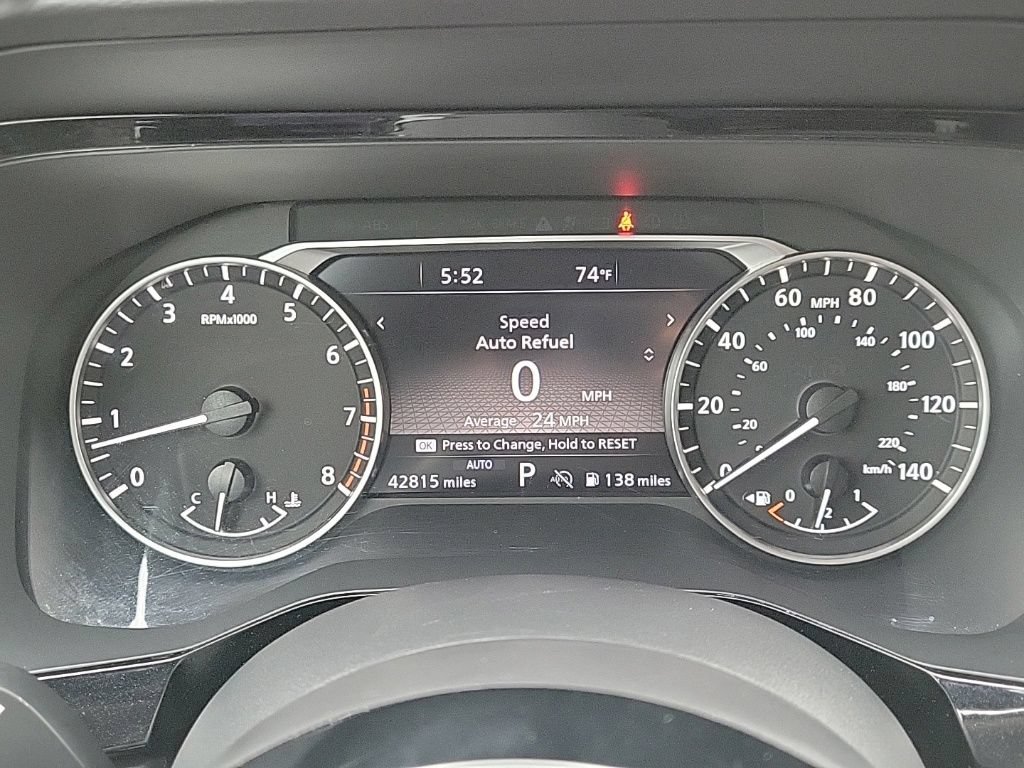Used 2025 Nissan Pathfinder SL AWD/4WD image 25