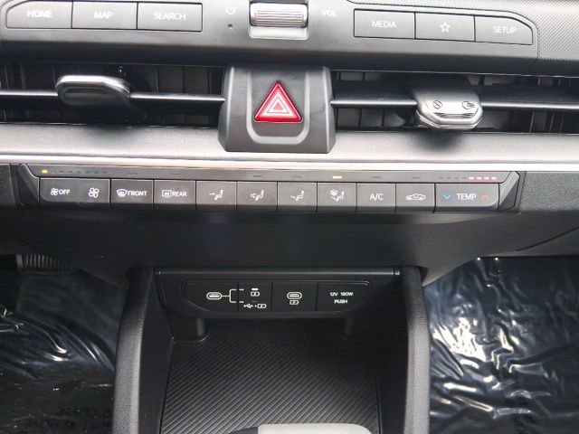 Used 2025 Kia K4 LXS image 23