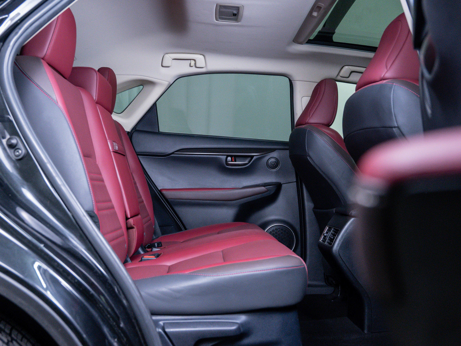 Used 2018 Lexus NX 300h AWD w/ Premium Package image 12