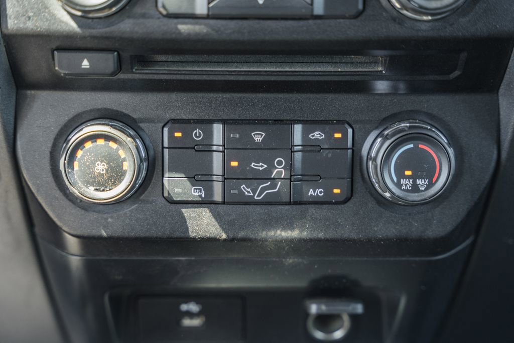 Used 2017 Ford F550 4x4 SuperCab Super Duty image 35