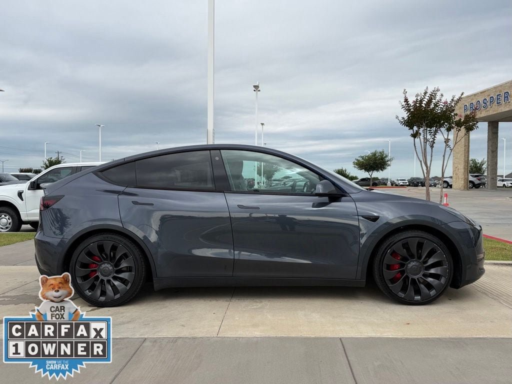 Used 2022 Tesla Model Y Performance AWD/4WD image 16