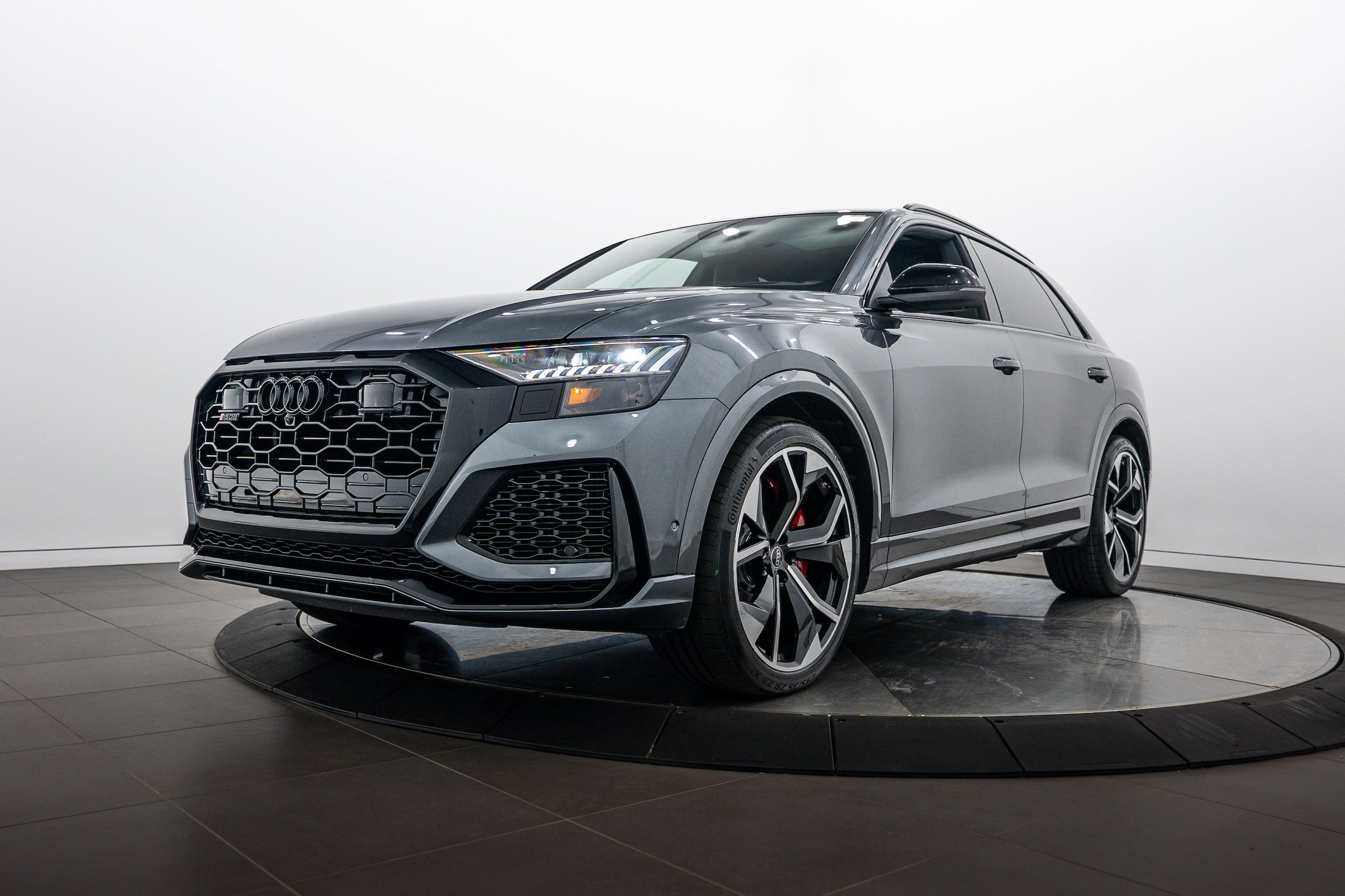 Used 2023 Audi RS Q8 w/ Black Optic Package AWD/4WD image 7