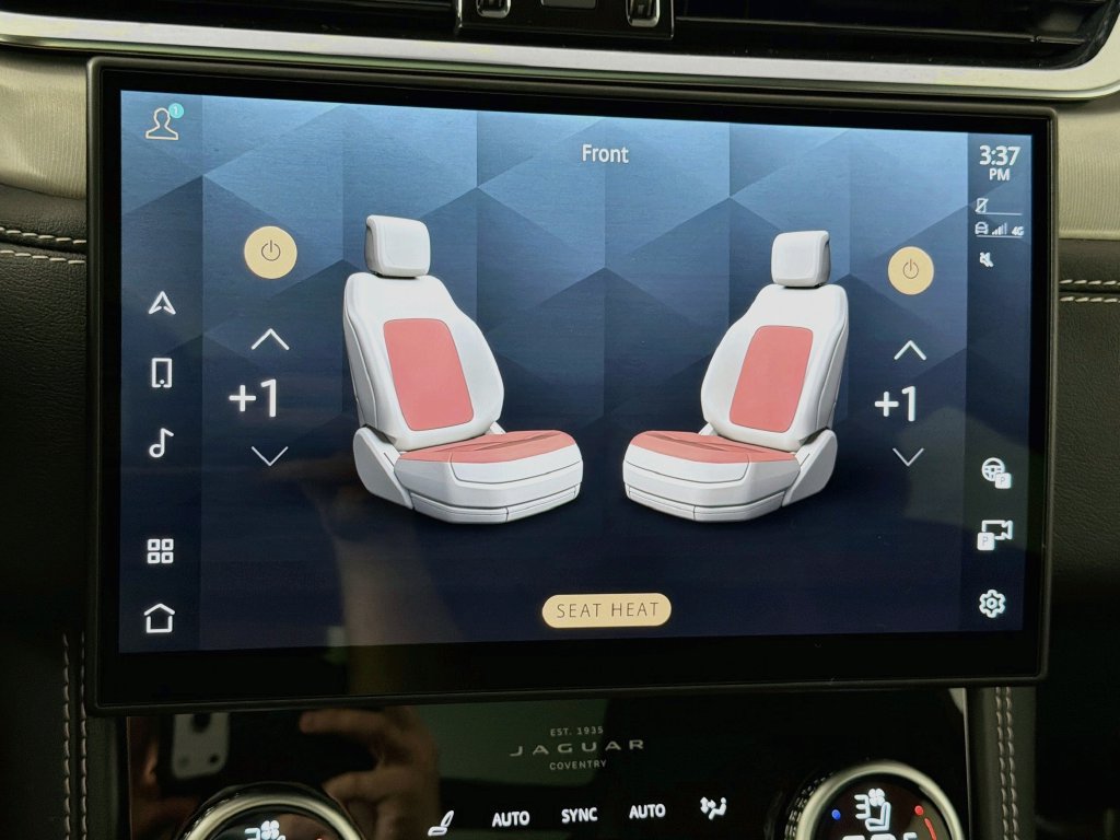 Certified 2026 Jaguar F-PACE R-Dynamic S AWD/4WD image 21