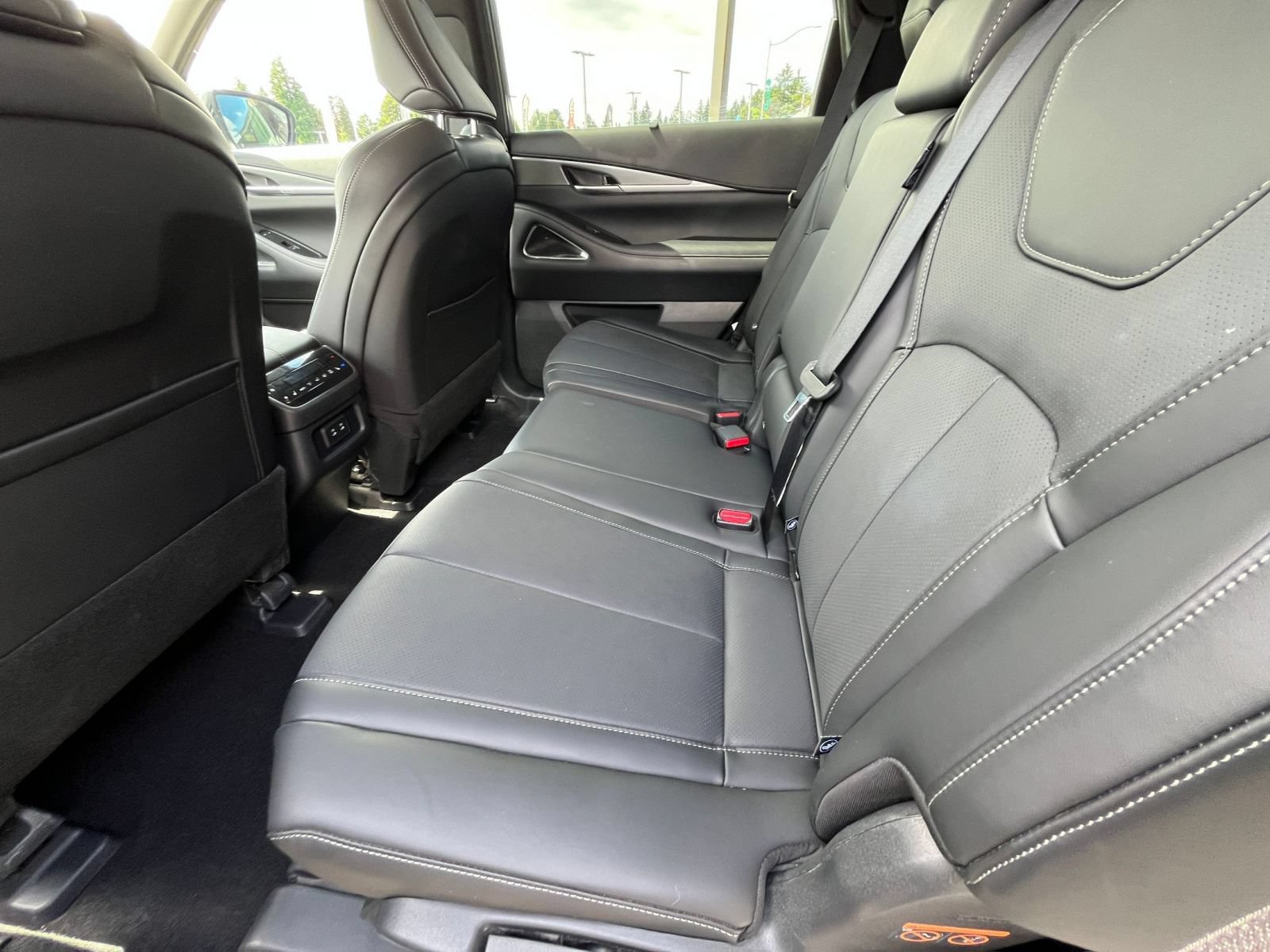 Used 2026 INFINITI QX60 Luxe AWD/4WD image 29