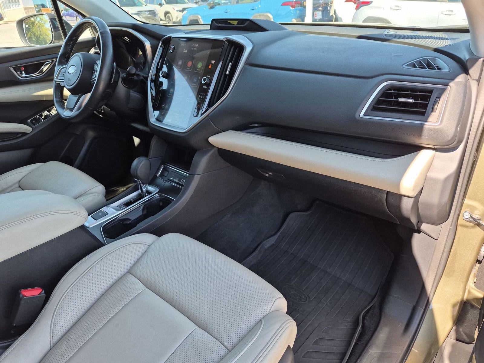 Used 2023 Subaru Ascent Limited AWD/4WD image 30