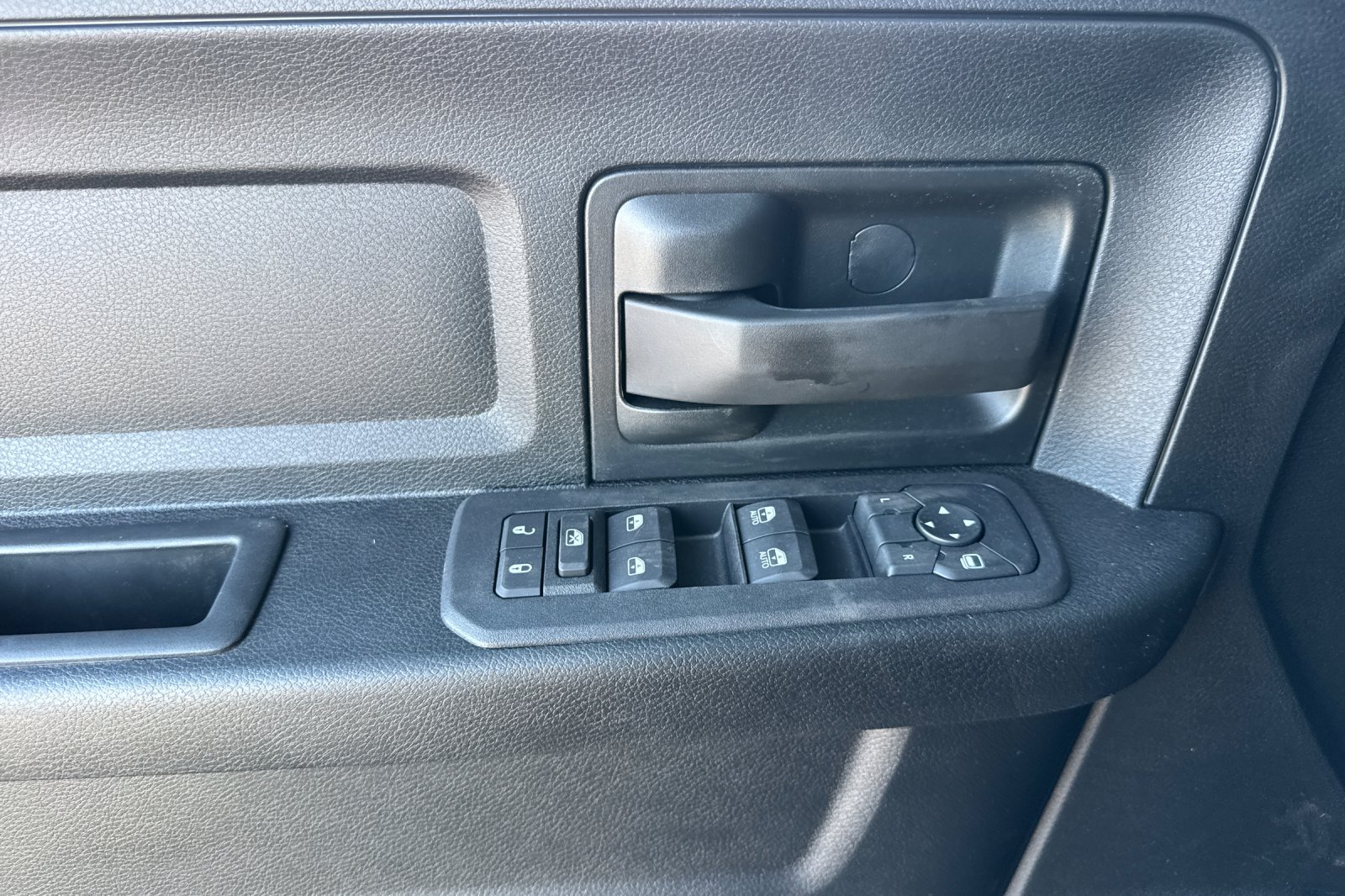 New 2026 RAM 3500 Tradesman AWD/4WD image 10