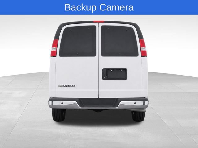 Used 2025 Chevrolet Express 3500 LT w/ LT Preferred Equipment Group RWD image 7
