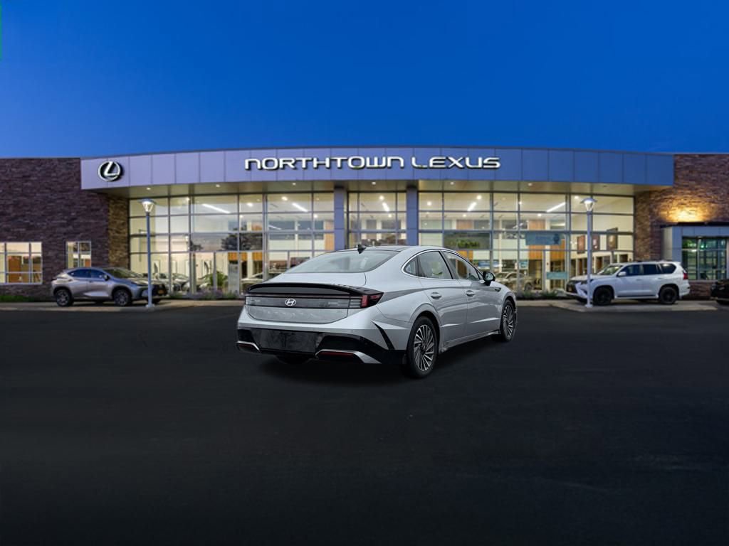 Used 2024 Hyundai Sonata Limited image 23