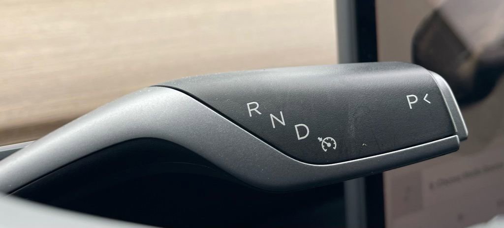 Used 2024 Tesla Model Y Long Range image 27