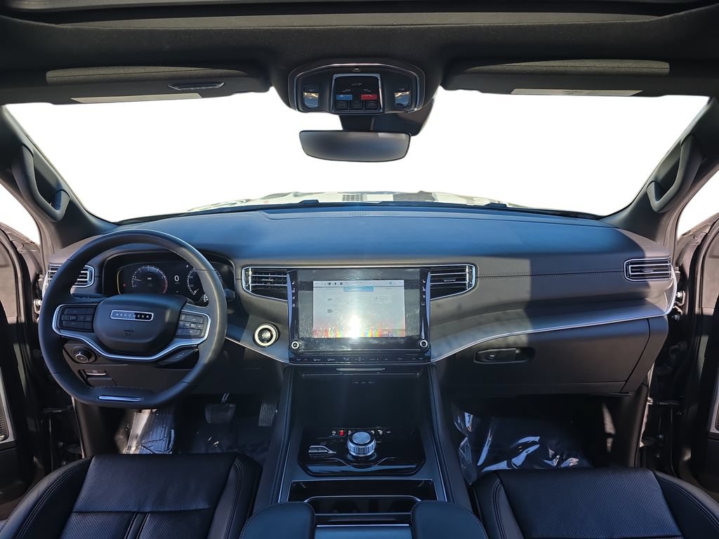 Used 2024 Jeep Wagoneer Series II AWD/4WD image 9