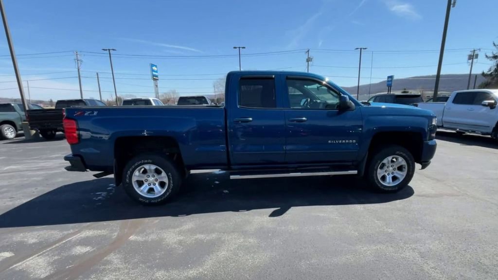 Used 2019 Chevrolet Silverado 1500 LT w/ All Star Edition image 9