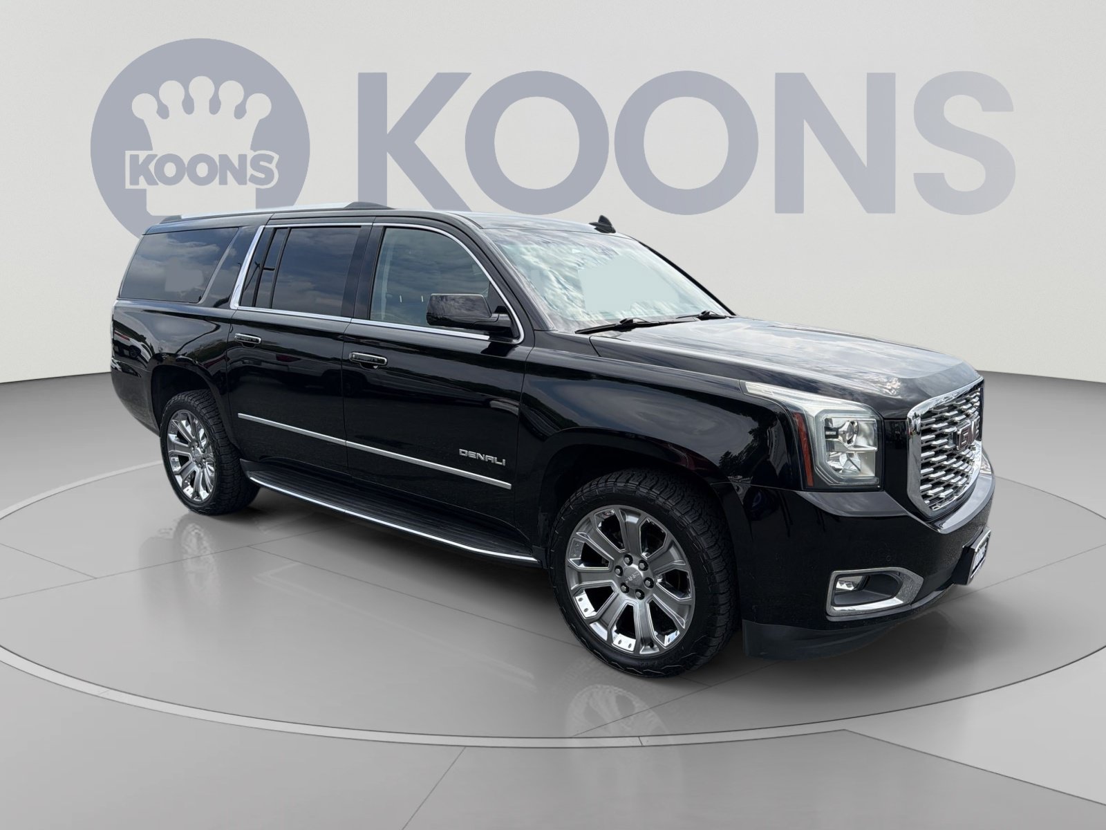 Used 2019 GMC Yukon XL Denali w/ Open Road Package AWD/4WD image 2