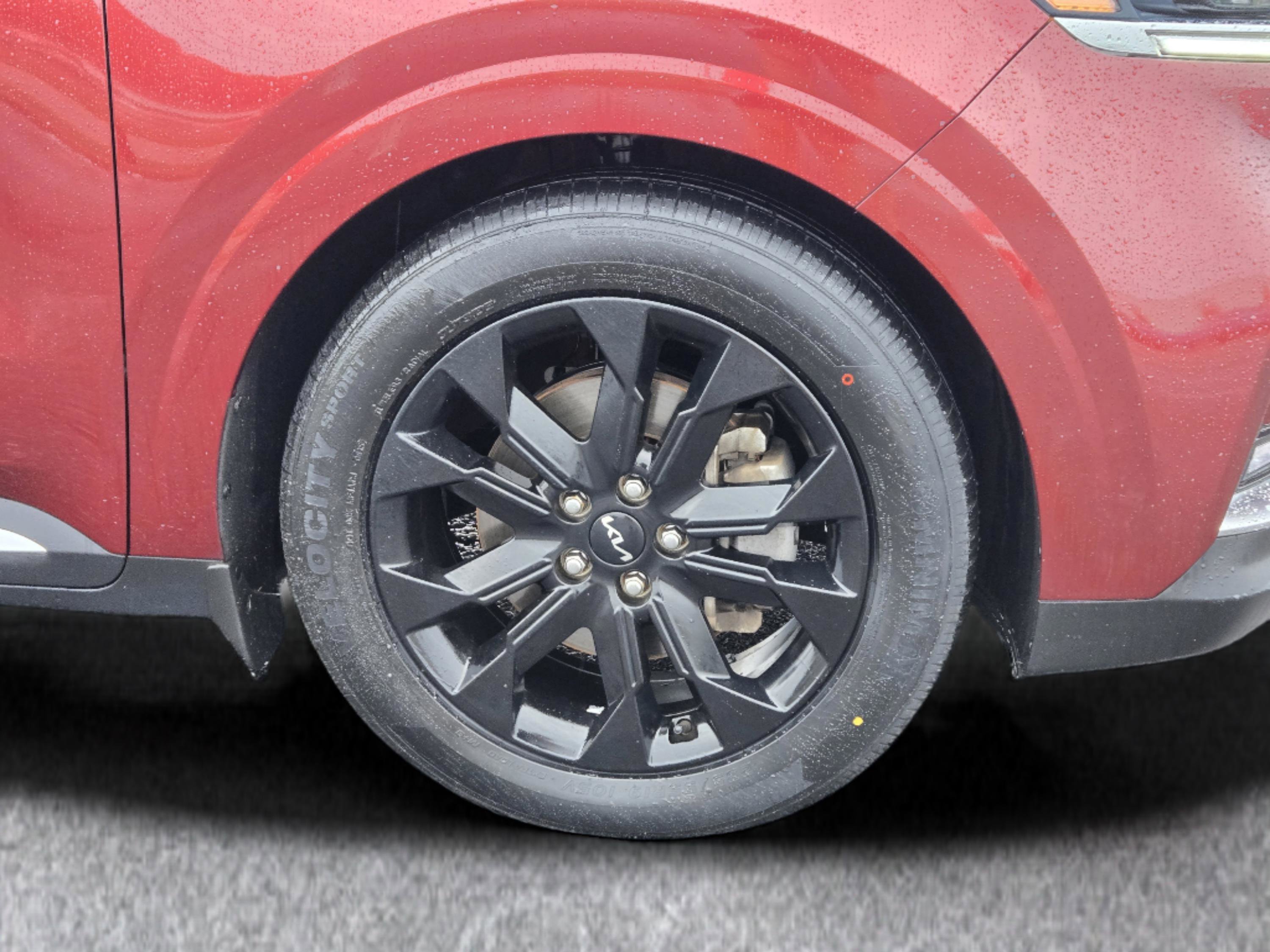 Used 2022 Kia Carnival SX image 4