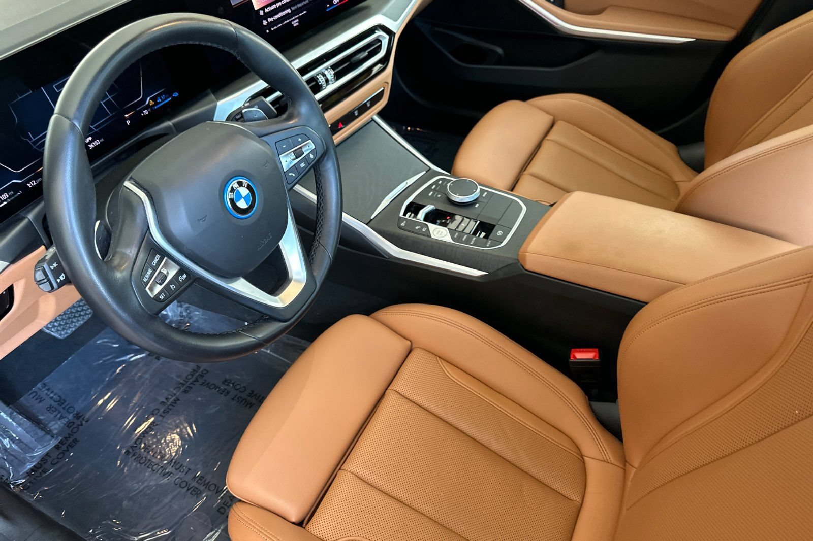 Used 2023 BMW 330e xDrive w/ Driving Assistance Package AWD/4WD image 10
