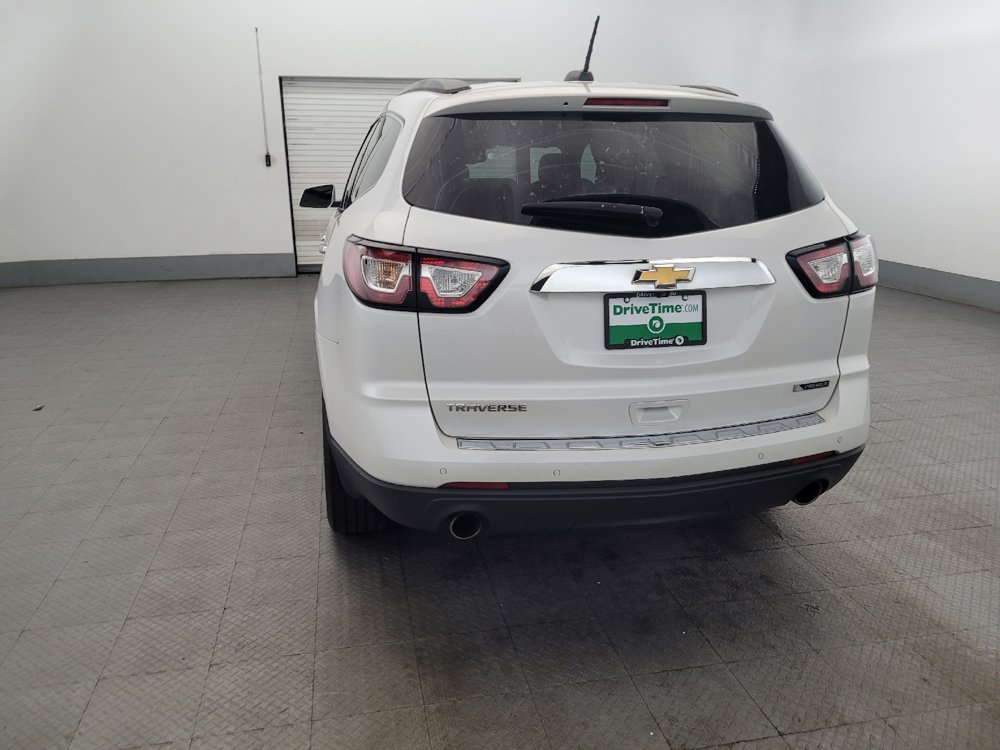 Used 2017 Chevrolet Traverse Premier FWD image 6
