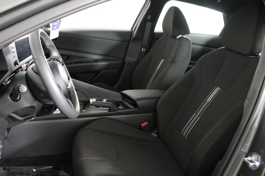Certified 2026 Hyundai Elantra Sport FWD image 20