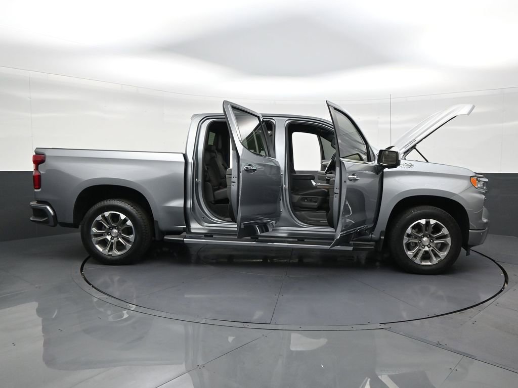 Used 2024 Chevrolet Silverado 1500 High Country image 29