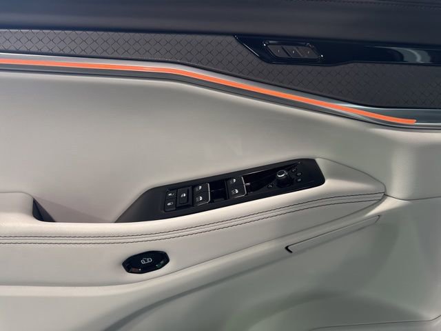 Used 2025 Jeep Wagoneer S Limited image 16